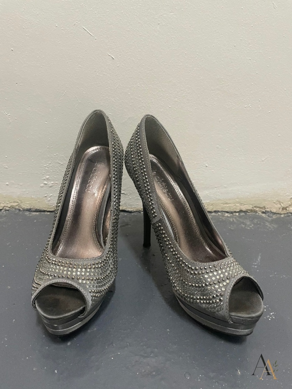 ✨ Le Château Rhinestone Embellished Peep-Toe Platform Pumps ✨
